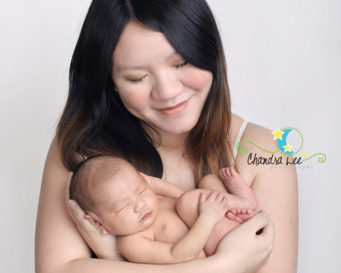 Visit Toronto Newborn Photographer Chandra Lee