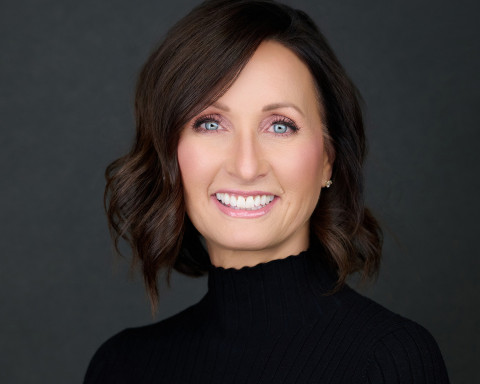 Visit Nina Pomeroy Photography